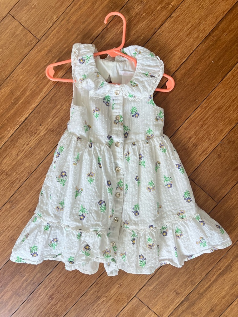 Shabby Chic Floral Button-Front Dress with Ruffle Collar